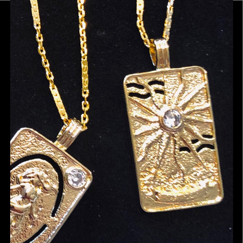 “The Sun” Tarot Card Necklace - Picture 2 of 4